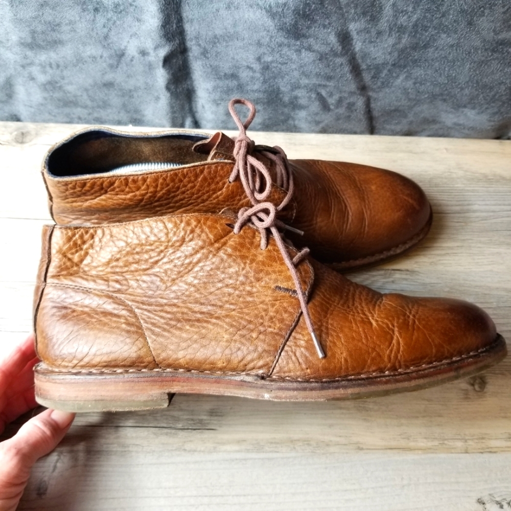 Cole Haan Pebbled Leather Lace Up Chukka Boots